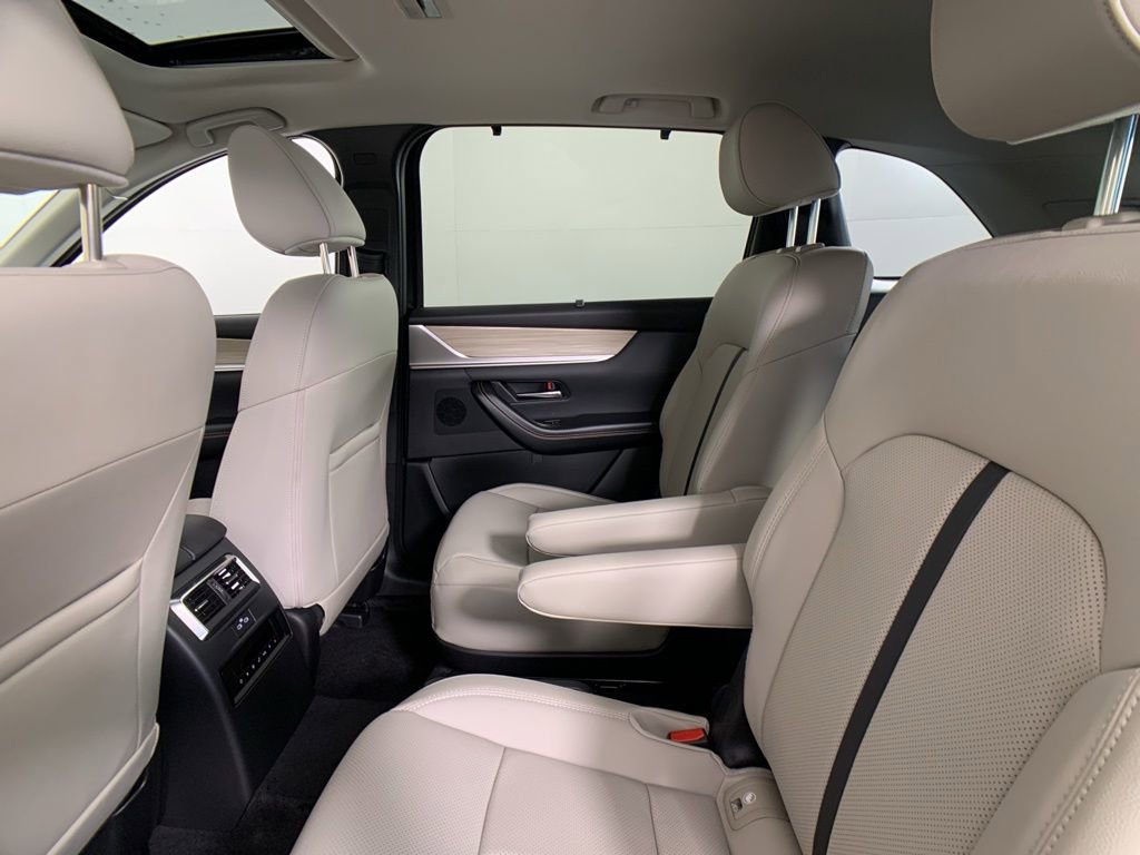 New 2025 MAZDA CX-90 Plug-In Hybrid w/ Preferred image 23