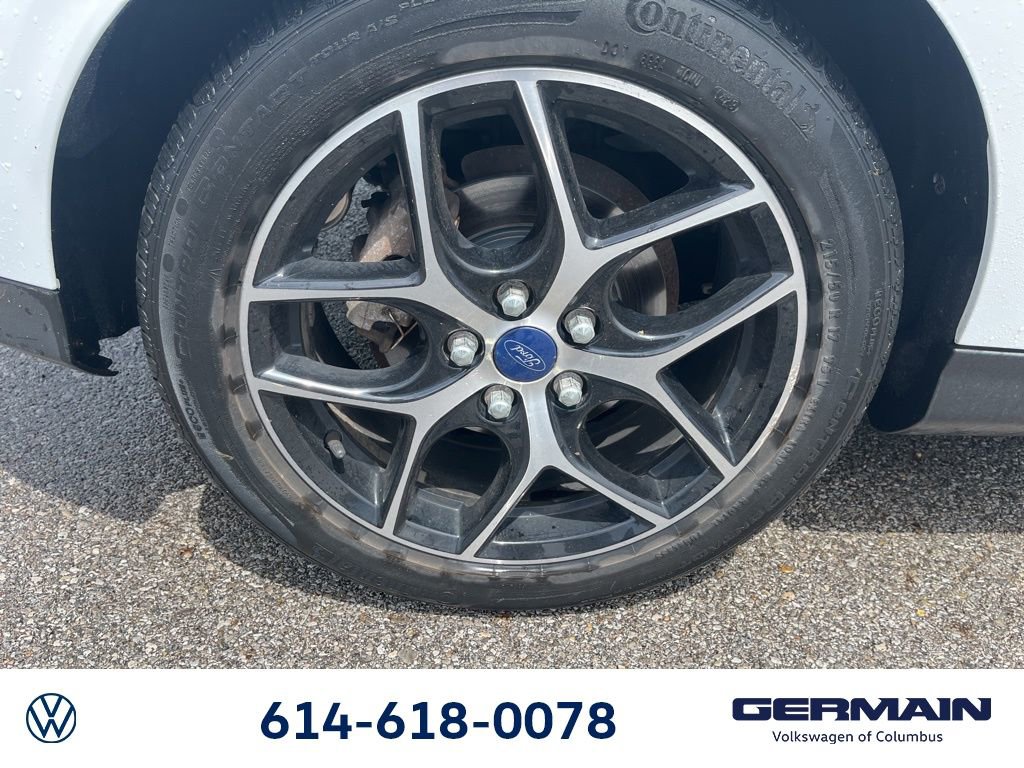 Used 2018 Ford Focus SEL w/ Cold Weather Package FWD image 15