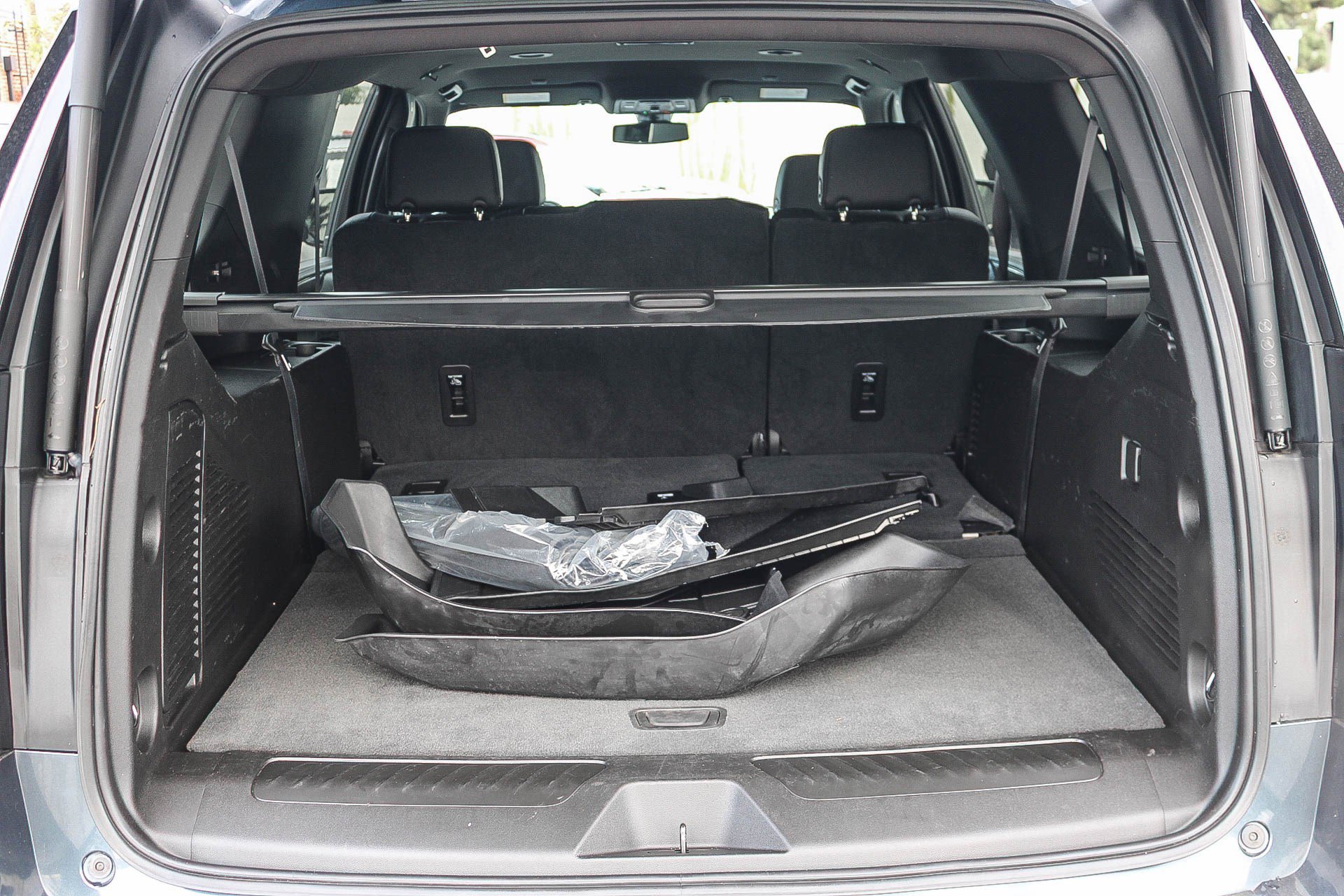 Used 2021 Chevrolet Suburban LT image 26