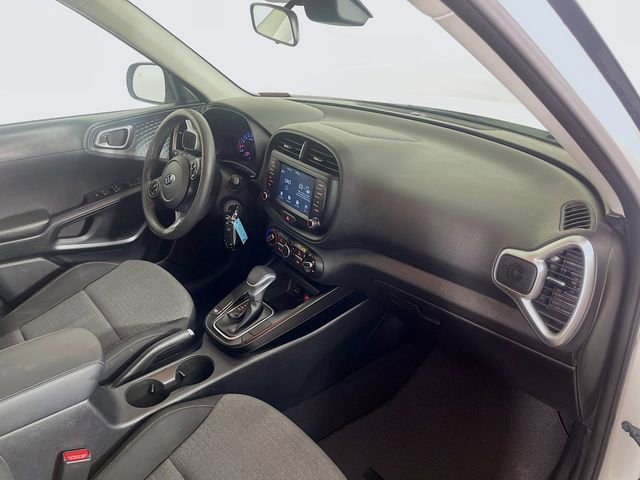 Used 2020 Kia Soul S image 27