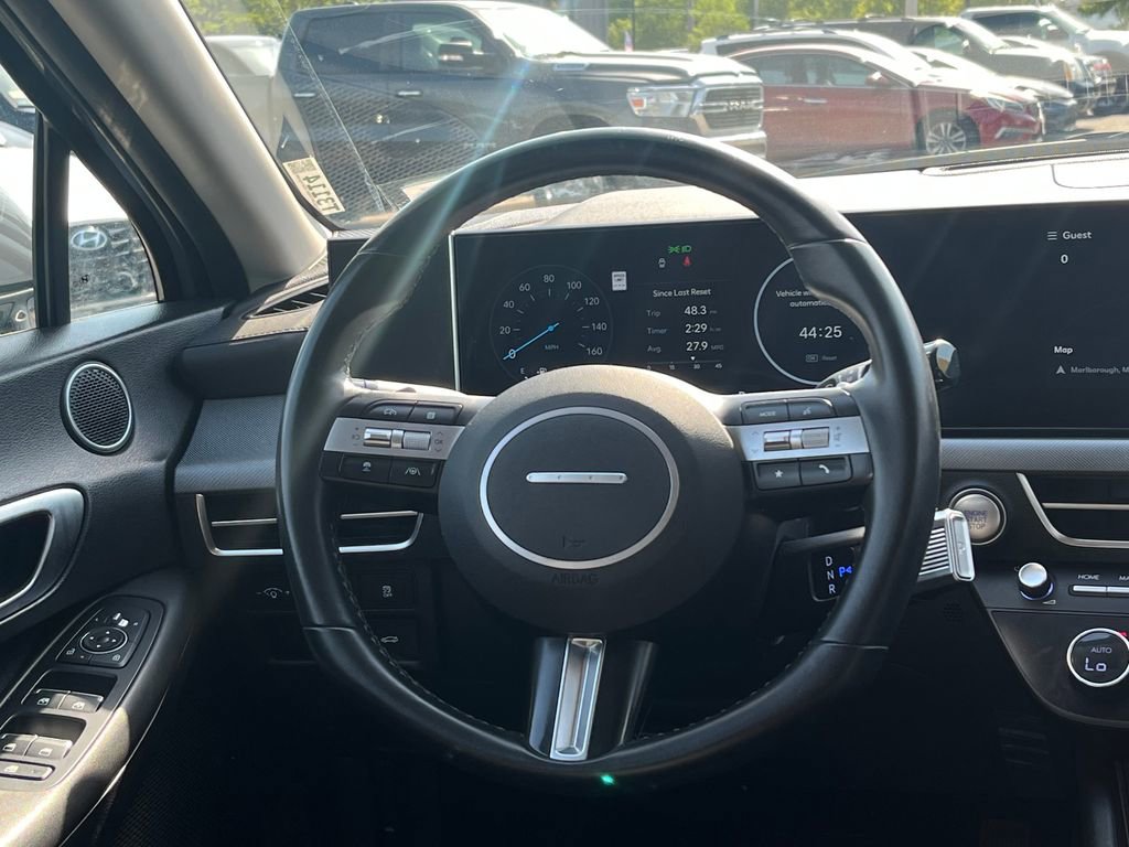 Used 2024 Hyundai Sonata SEL w/ Convenience Package FWD image 19