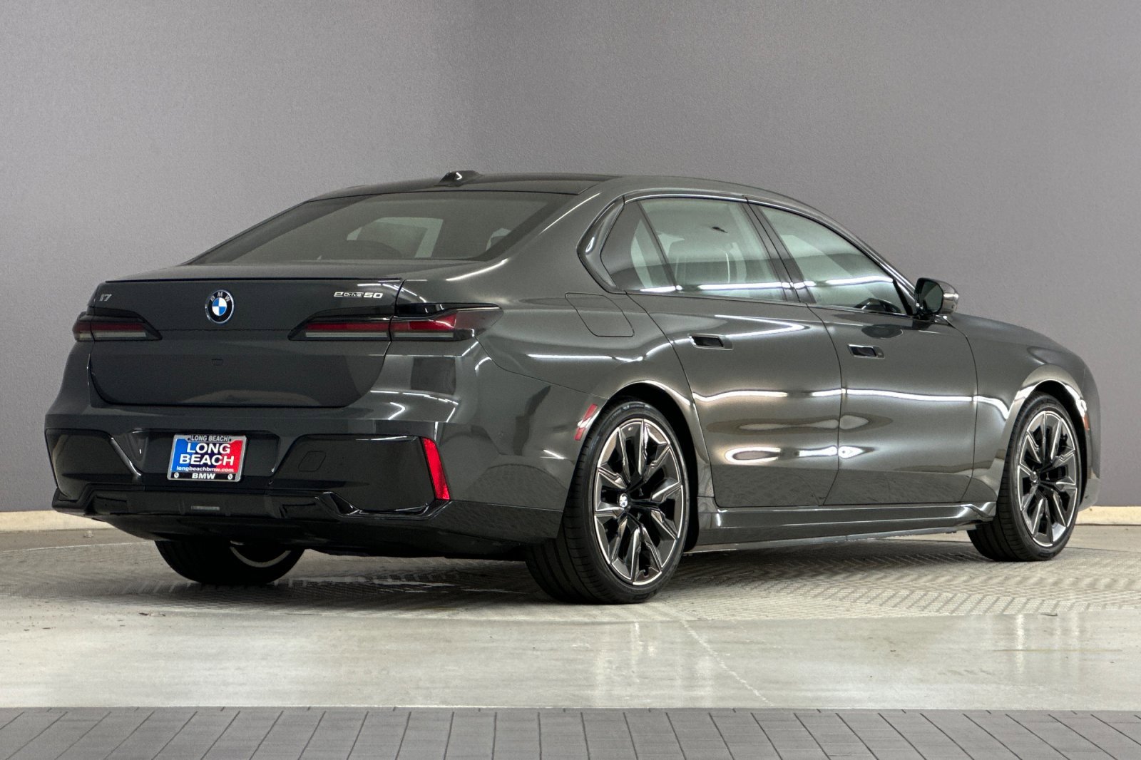 New 2026 BMW i7 eDrive50 w/ M Sport Package image 8