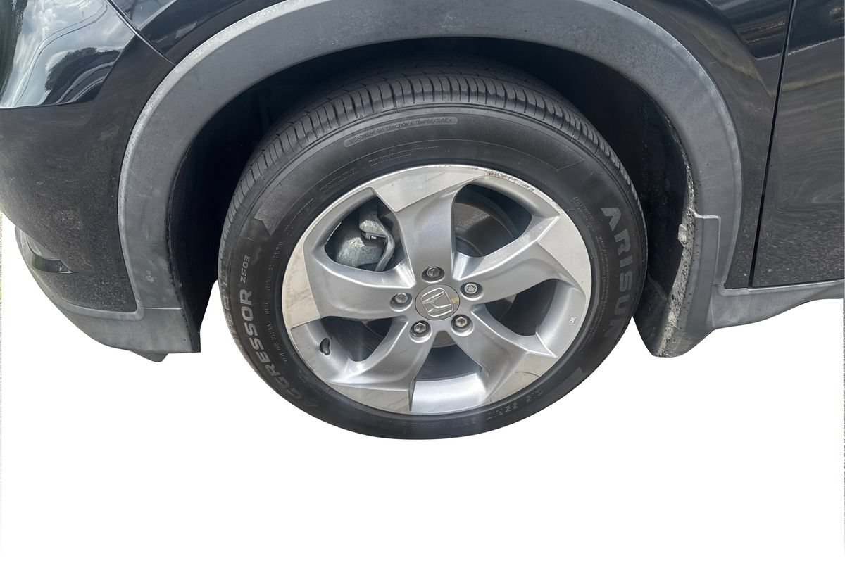 Used 2017 Honda HR-V EX image 25