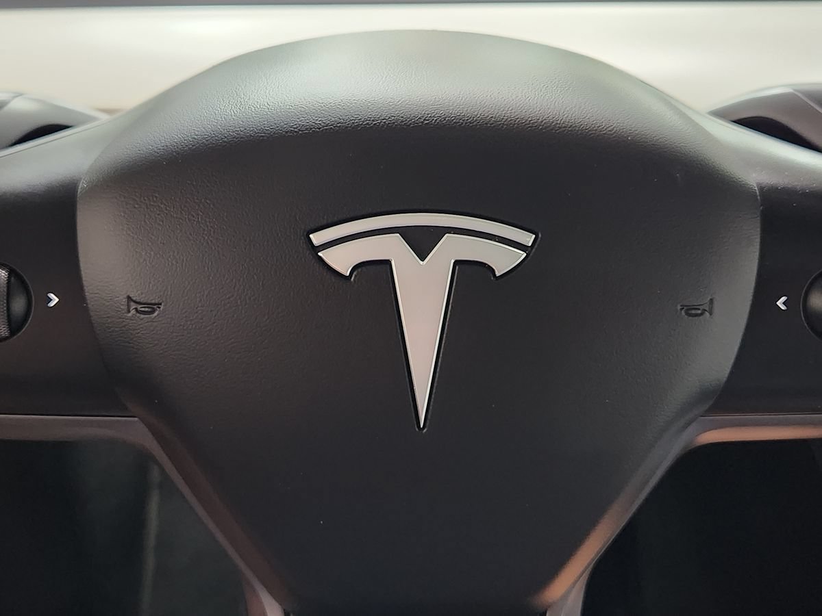 Used 2024 Tesla Model Y Long Range AWD/4WD image 50