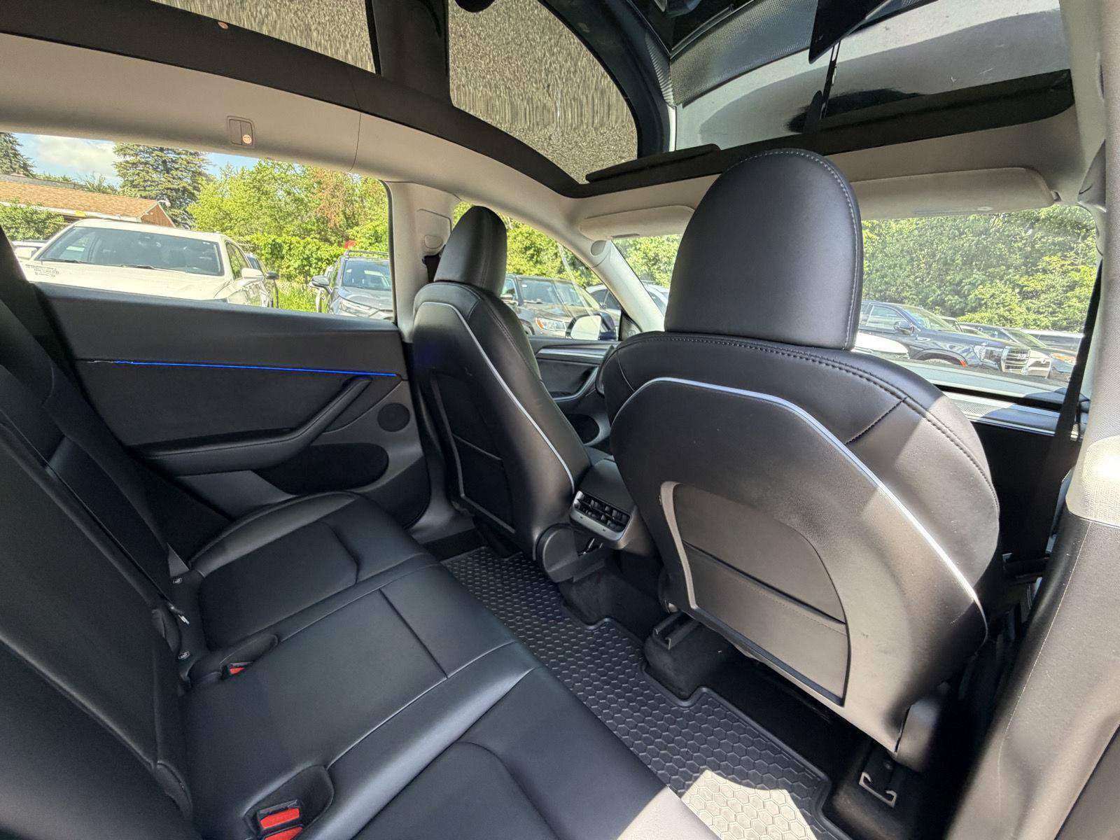 Used 2023 Tesla Model Y Performance AWD/4WD image 26