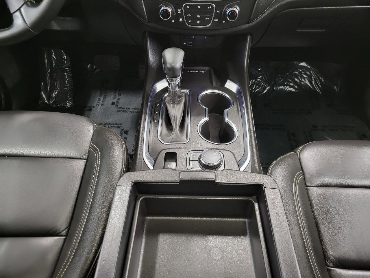 Used 2023 Chevrolet Traverse LT w/ LT Premium Package image 19