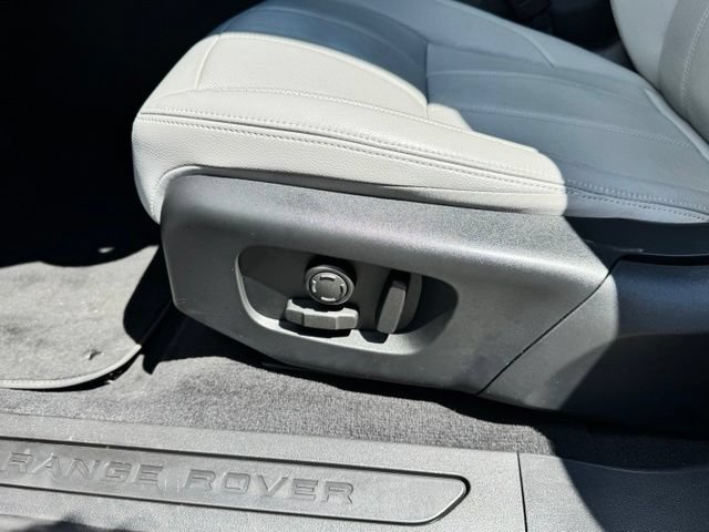 Used 2023 Land Rover Range Rover Evoque S AWD/4WD image 20