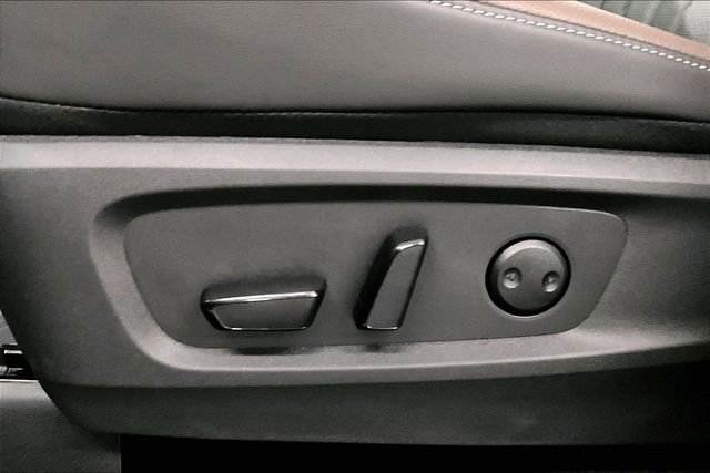 New 2026 Nissan Pathfinder Platinum AWD/4WD image 33