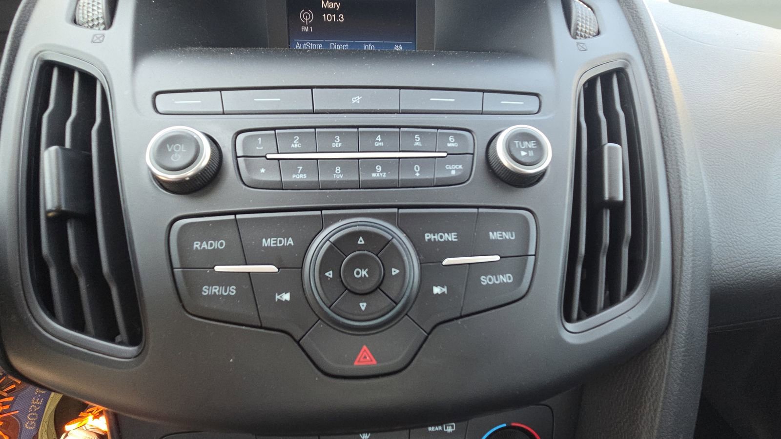 Used 2018 Ford Focus SE image 24