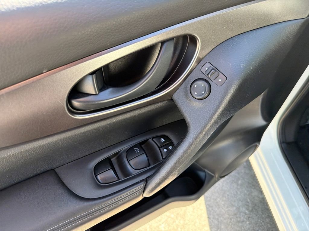 Used 2018 Nissan Rogue Sport S w/ S Appearance Package image 16