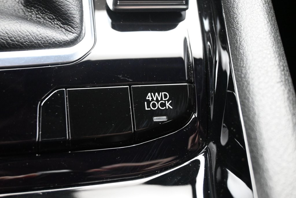 New 2026 Jeep Compass Latitude AWD/4WD image 14