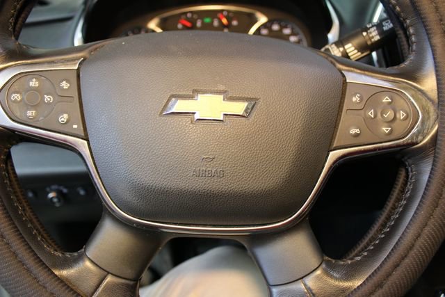 Used 2020 Chevrolet Traverse LT w/ Driver Confidence II Package AWD/4WD image 22