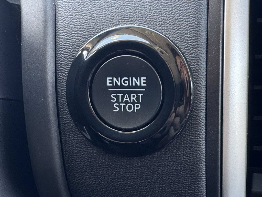 Used 2025 Ford Expedition Max Active RWD image 21