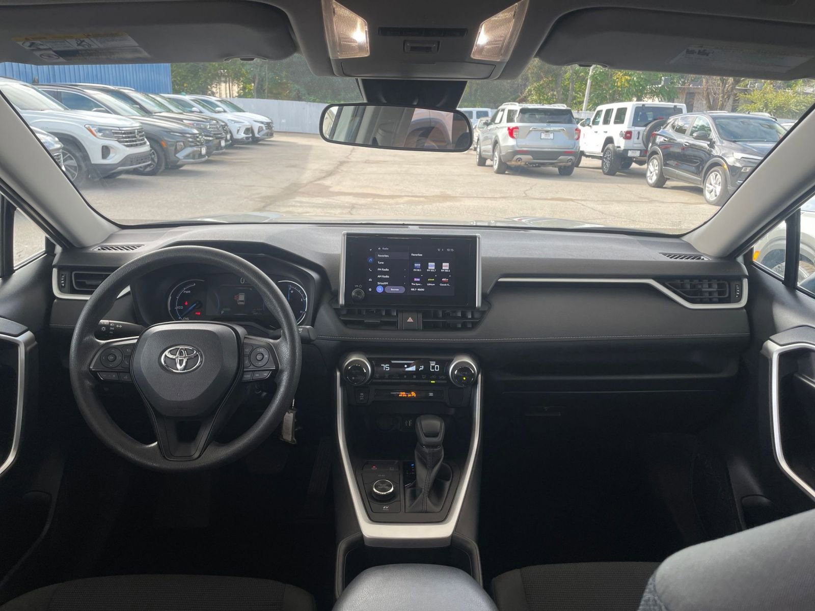 Used 2025 Toyota RAV4 LE image 32