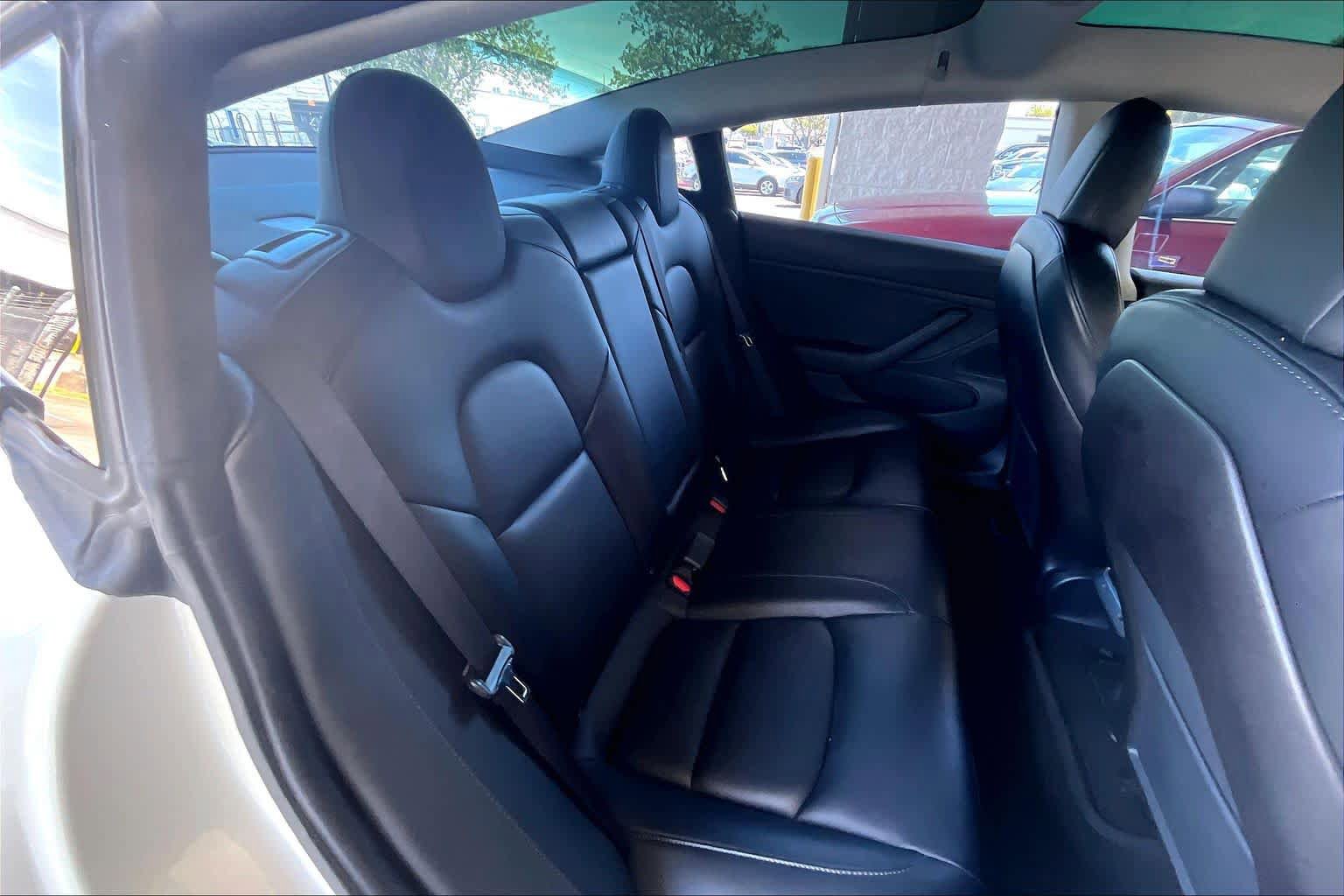 Used 2019 Tesla Model 3 Standard Range RWD image 19