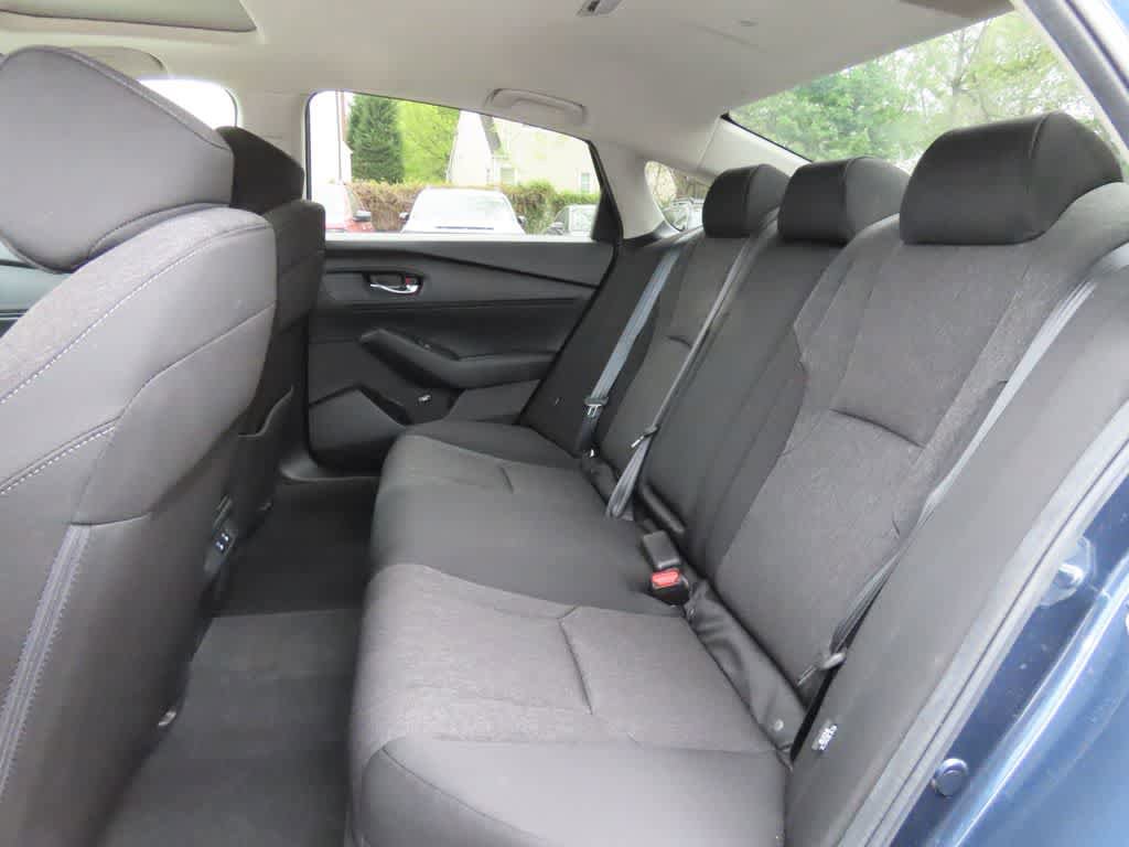 Used 2025 Honda Accord SE image 11
