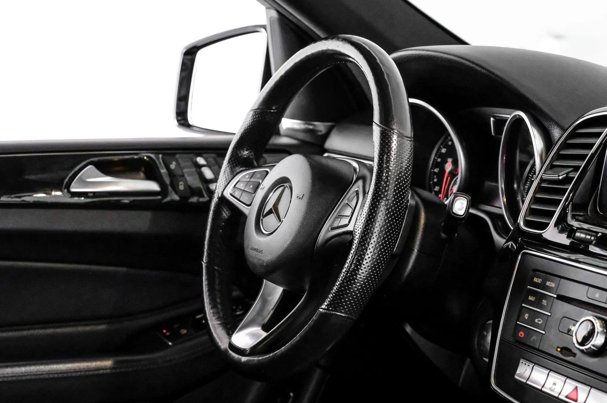 Used 2017 Mercedes-Benz GLE 350 4MATIC w/ Premium 1 Package image 14