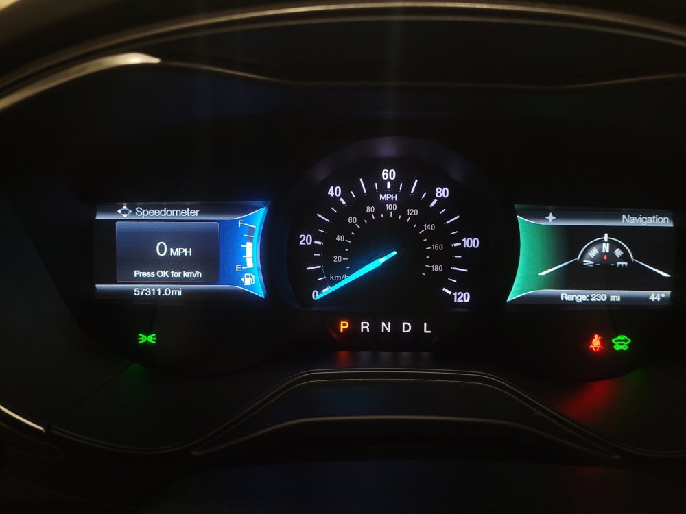 Used 2020 Ford Fusion SE image 23