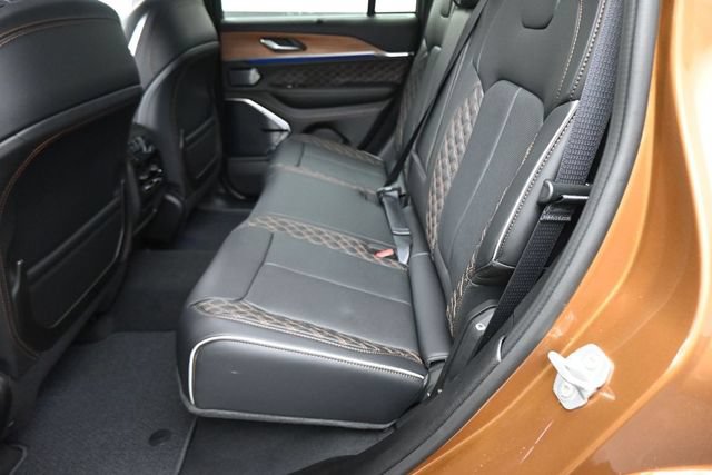 New 2026 Jeep Grand Cherokee Summit w/ Obsidian Package AWD/4WD image 28