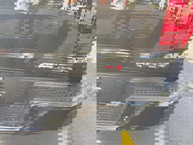 Certified 2023 GMC Canyon AT4X image 11