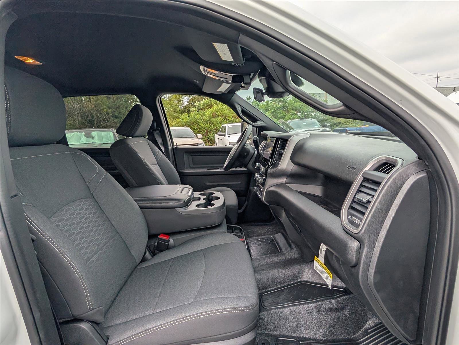 New 2026 RAM 5500 Tradesman w/ Chrome Appearance Group image 7