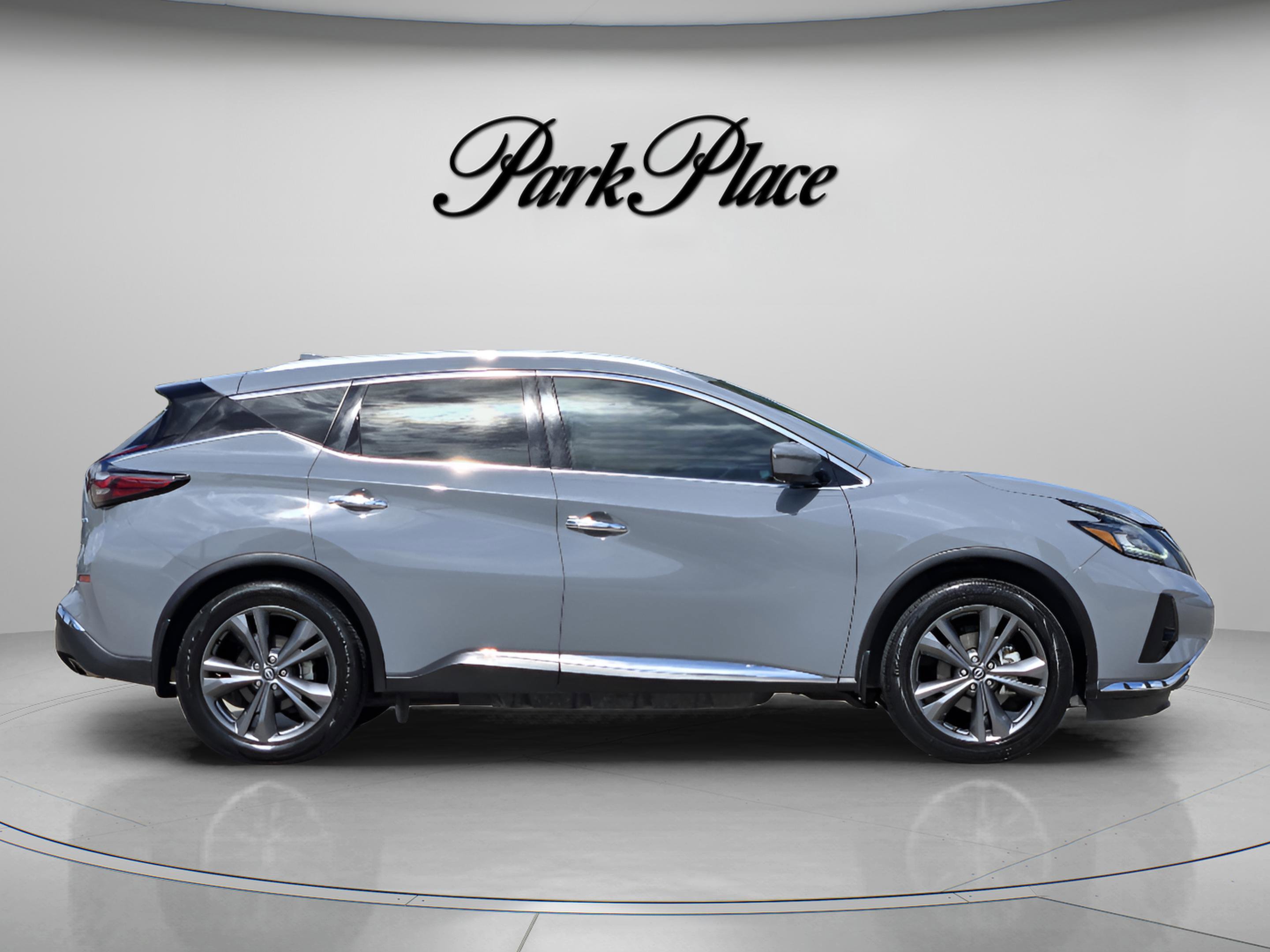 Used 2023 Nissan Murano Platinum w/ Cargo Package FWD image 6