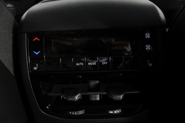 New 2025 Jeep Grand Cherokee L Limited w/ Black Appearance Package image 19