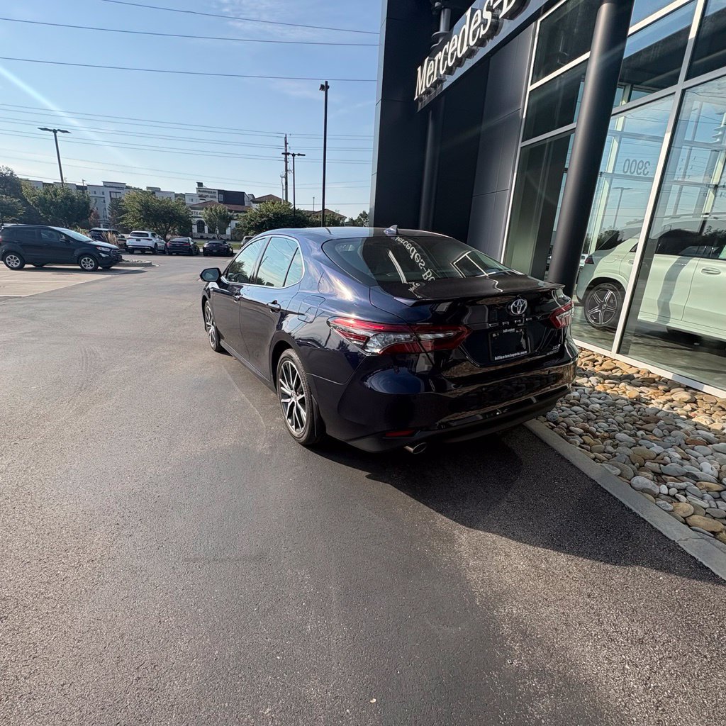 Used 2021 Toyota Camry XLE w/ Navigation Upgrade Package FWD image 9