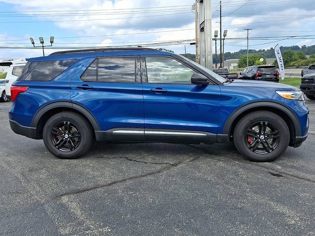 Used 2023 Ford Explorer XLT w/ Equipment Group 202A RWD image 7