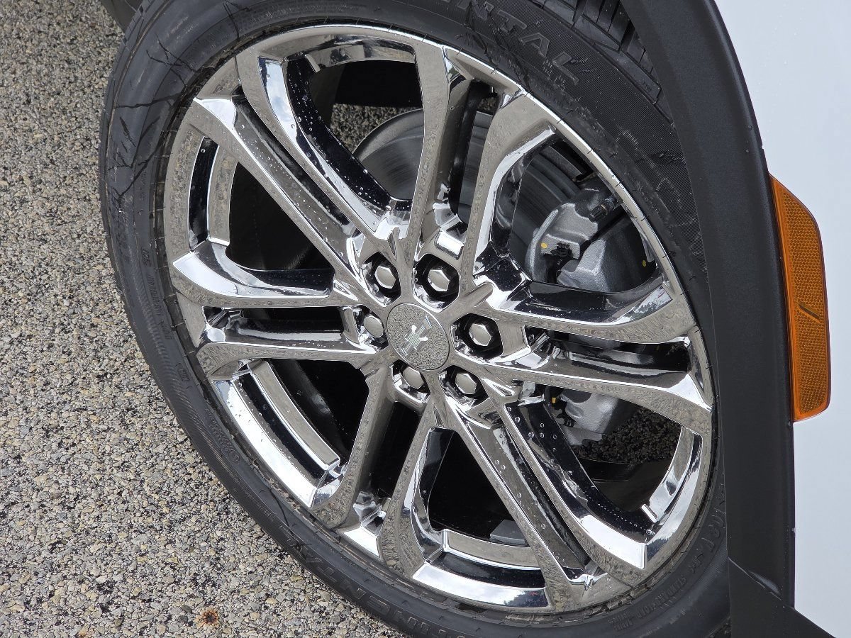 New 2027 Chevrolet Traverse LT AWD/4WD image 16