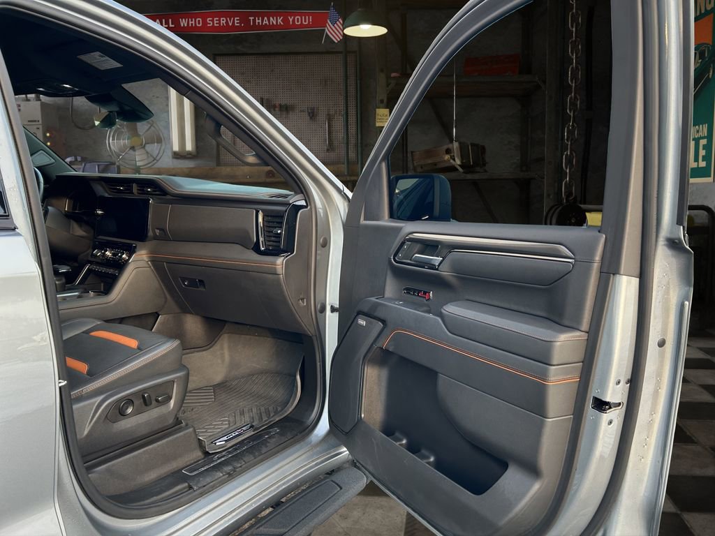 Used 2023 GMC Sierra 1500 AT4 w/ AT4 Premium Package image 31