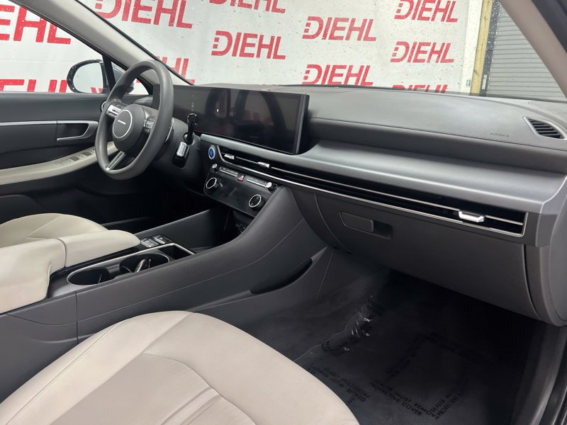 Used 2024 Hyundai Sonata SEL AWD/4WD image 13