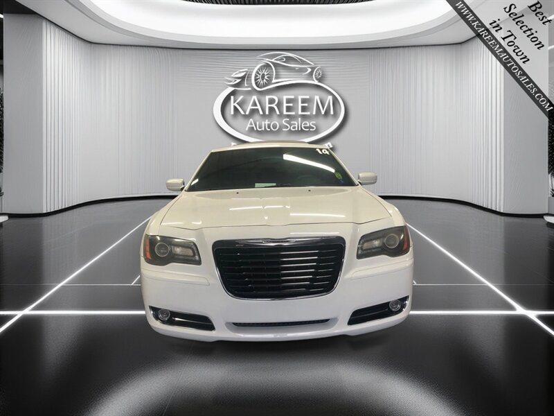Used 2014 Chrysler 300 S AWD/4WD image 2