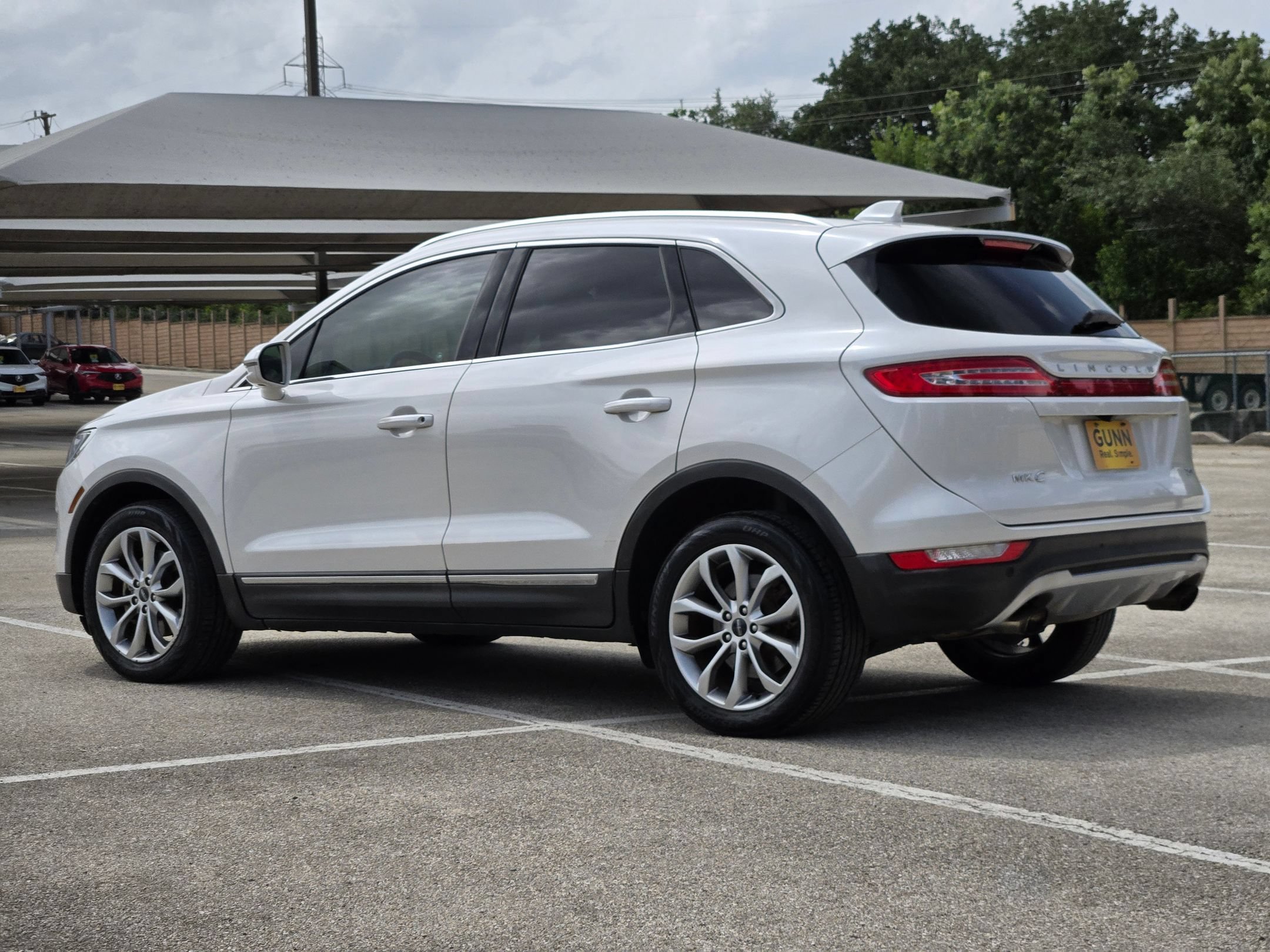 Used 2017 Lincoln MKC Select w/ Select Plus Package FWD image 5