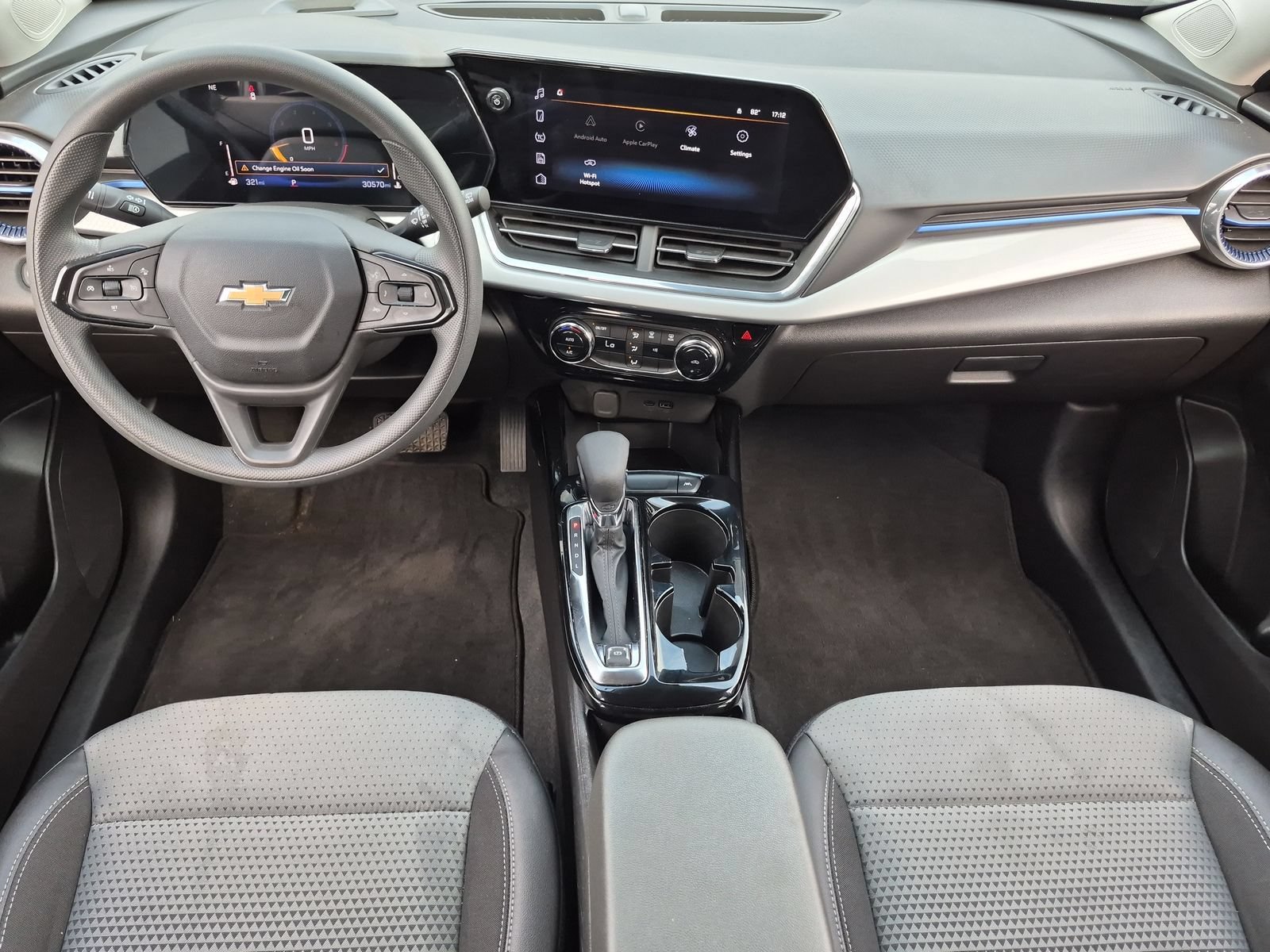 Used 2026 Chevrolet Trax LT FWD image 15