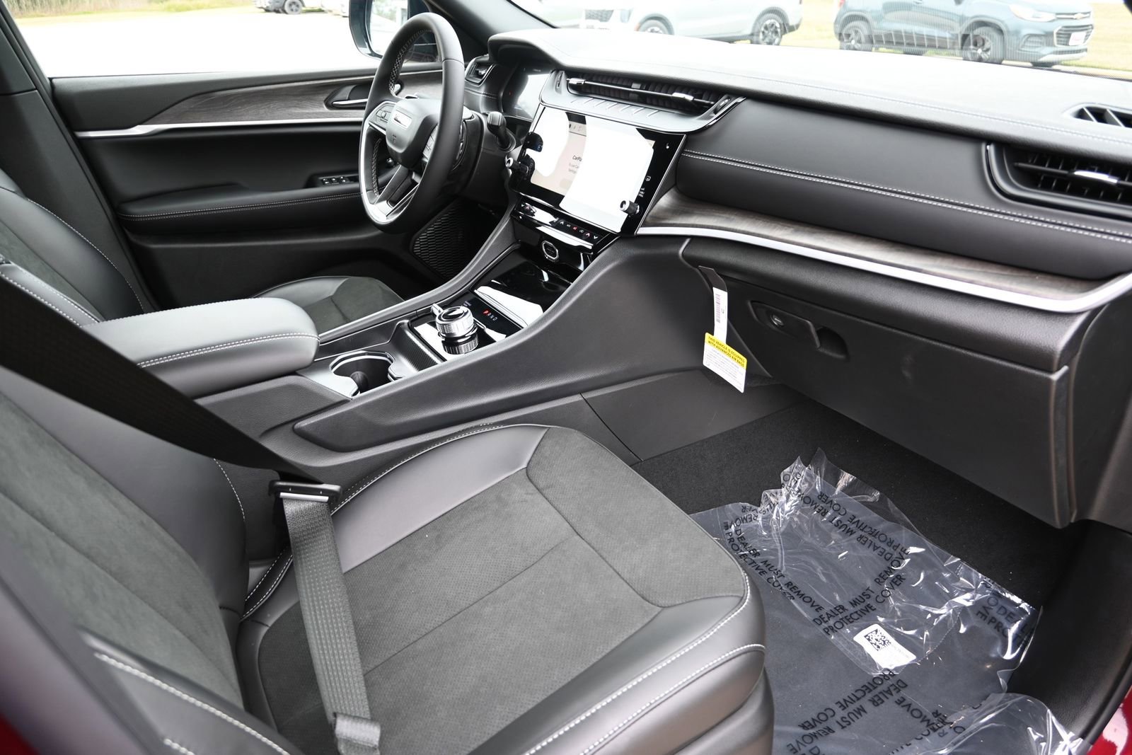 New 2026 Jeep Grand Cherokee Altitude image 24