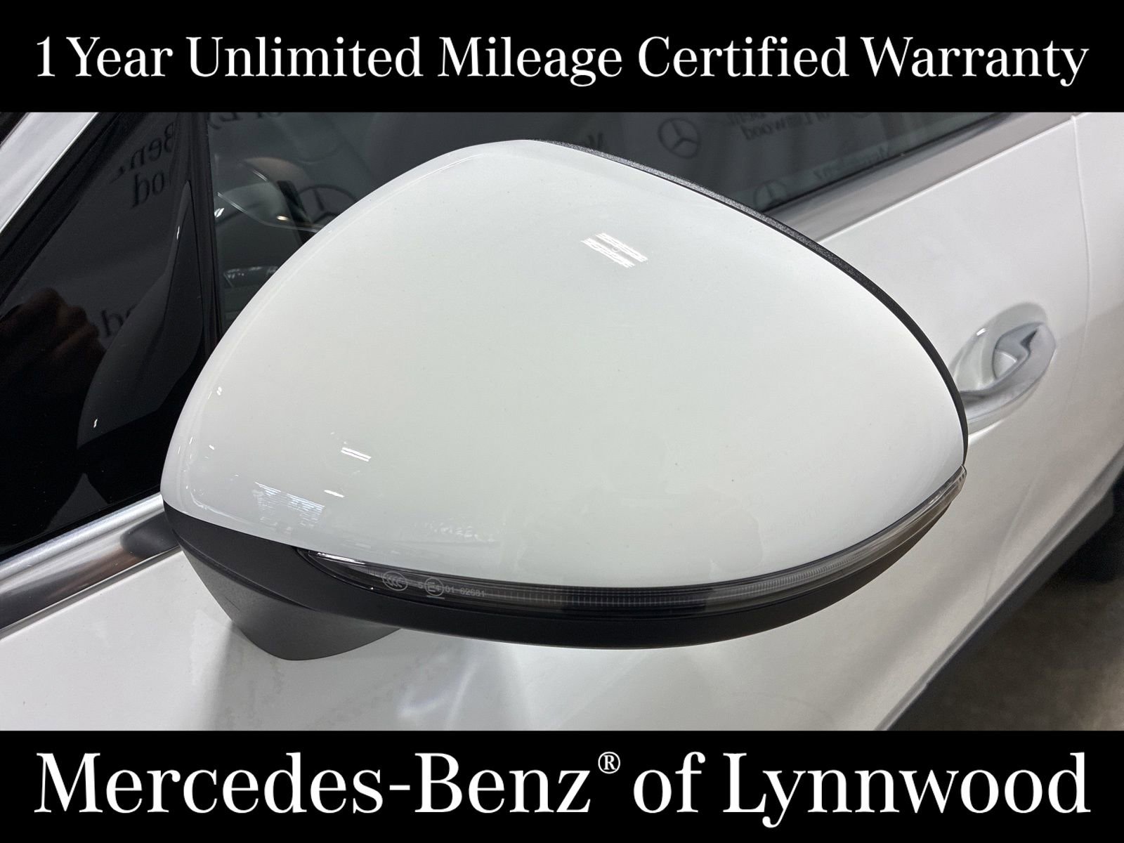 Used 2025 Mercedes-Benz GLC 300 4MATIC image 12