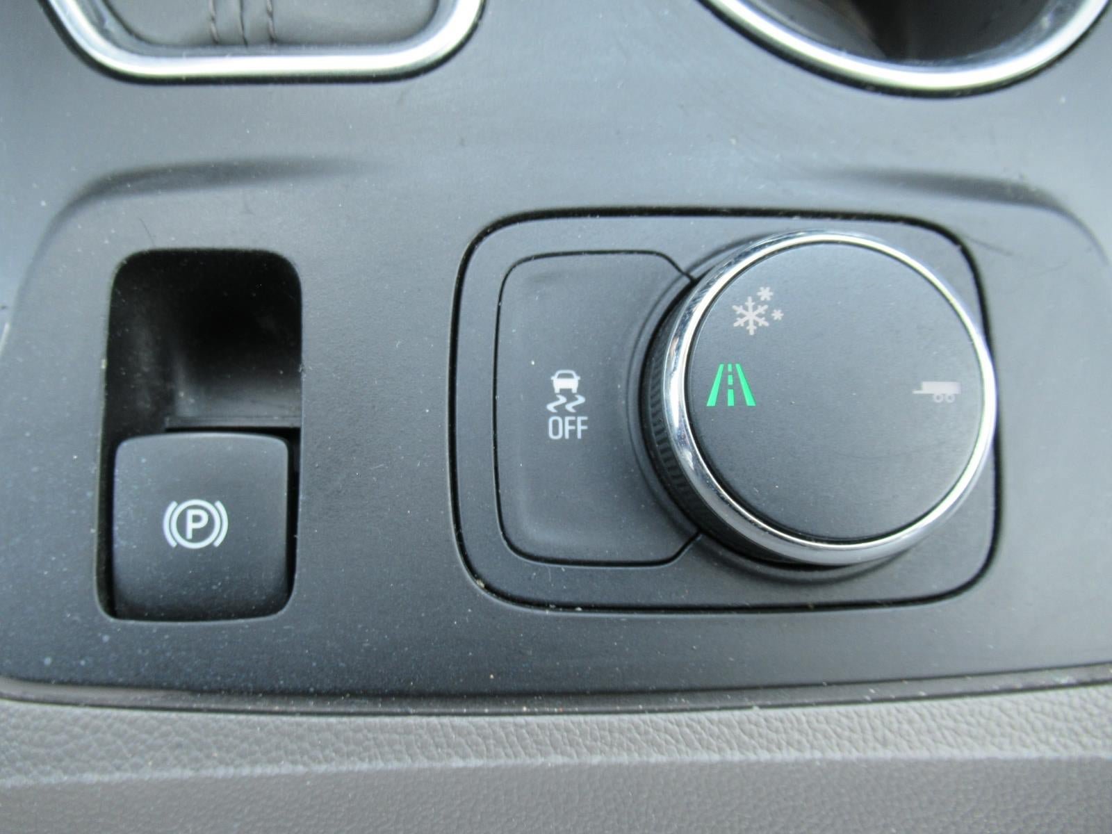 Used 2018 Chevrolet Traverse LT FWD image 26