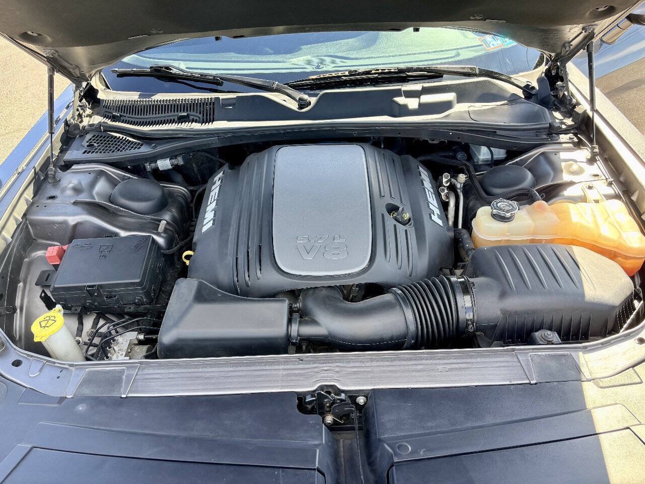 Used 2016 Dodge Challenger R/T RWD image 32