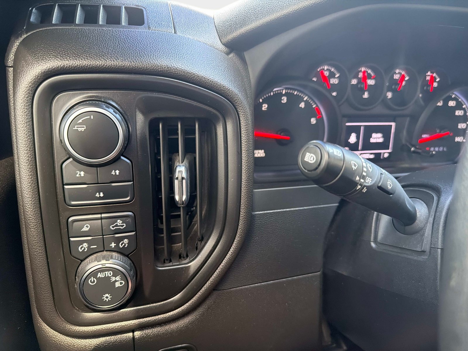 Used 2024 Chevrolet Silverado 2500 Custom w/ Custom Value Package AWD/4WD image 42