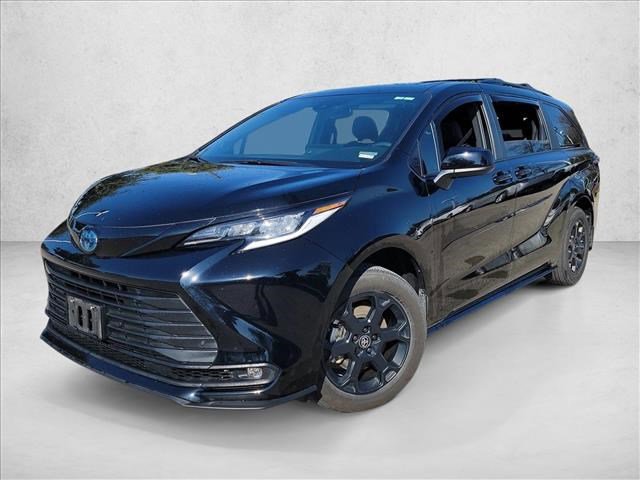 Used 2025 Toyota Sienna XLE Woodland Edition video 1