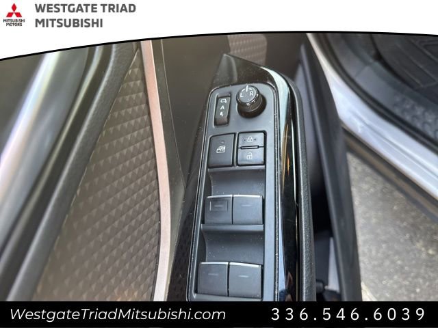 Used 2020 Toyota C-HR LE image 12