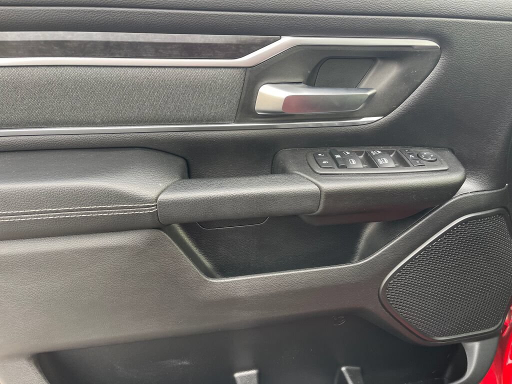 Used 2022 RAM 1500 Big Horn AWD/4WD image 8