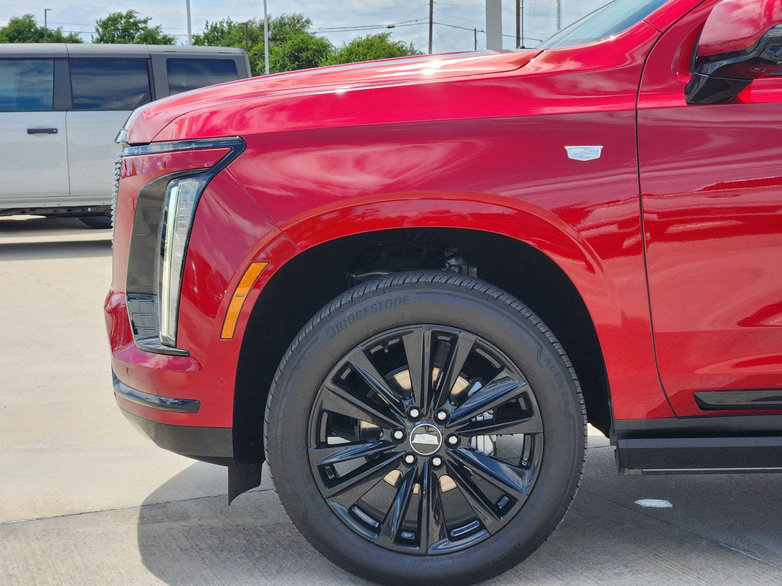 Used 2025 Cadillac Escalade Sport AWD/4WD image 10