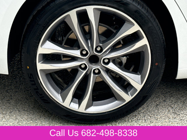 Used 2023 Chevrolet Malibu LT w/ Driver Confidence Package FWD image 9
