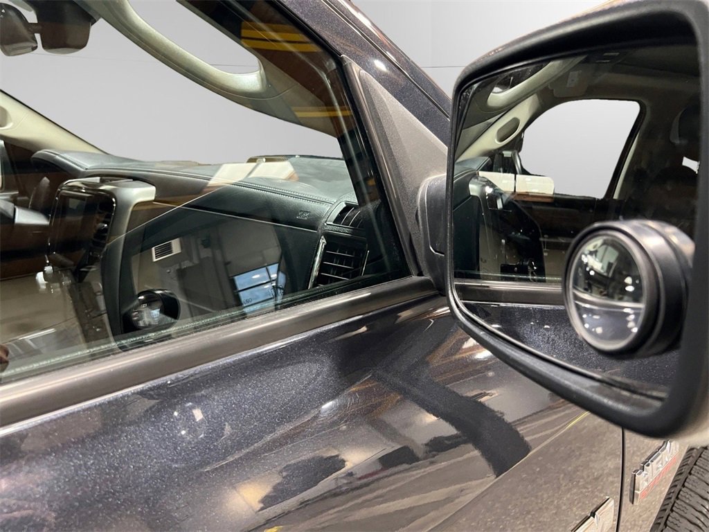 Used 2017 RAM 1500 Sport image 12