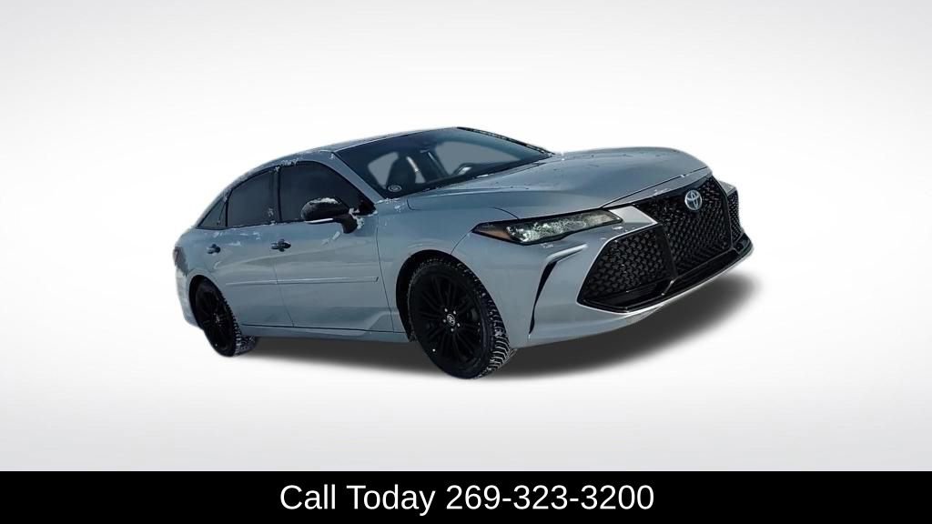 Used 2022 Toyota Avalon XSE image 7