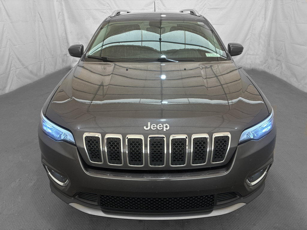 Used 2019 Jeep Cherokee Limited w/ Trailer Tow Group AWD/4WD image 2