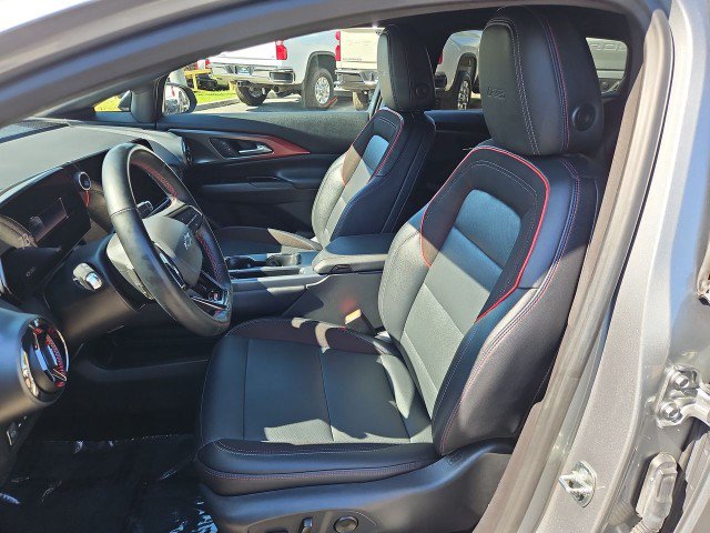 Used 2024 Chevrolet Equinox EV RS FWD image 17