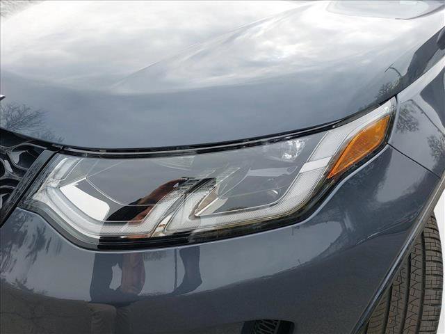 New 2025 Land Rover Discovery Sport S image 30